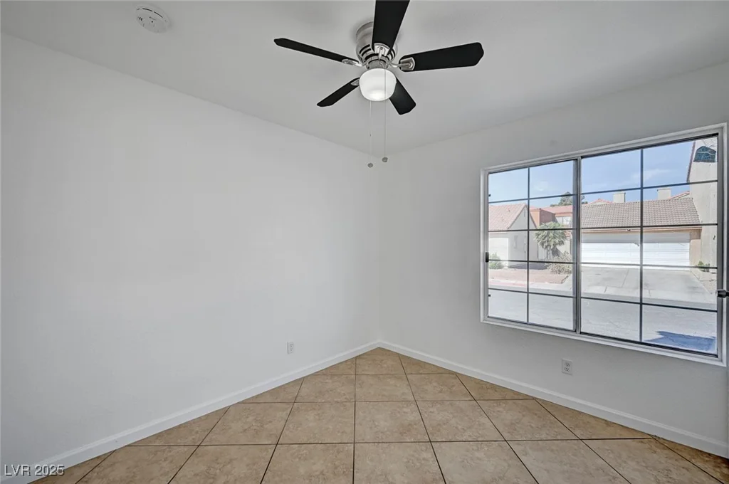 2722 Sesame, Las Vegas, NV 89142