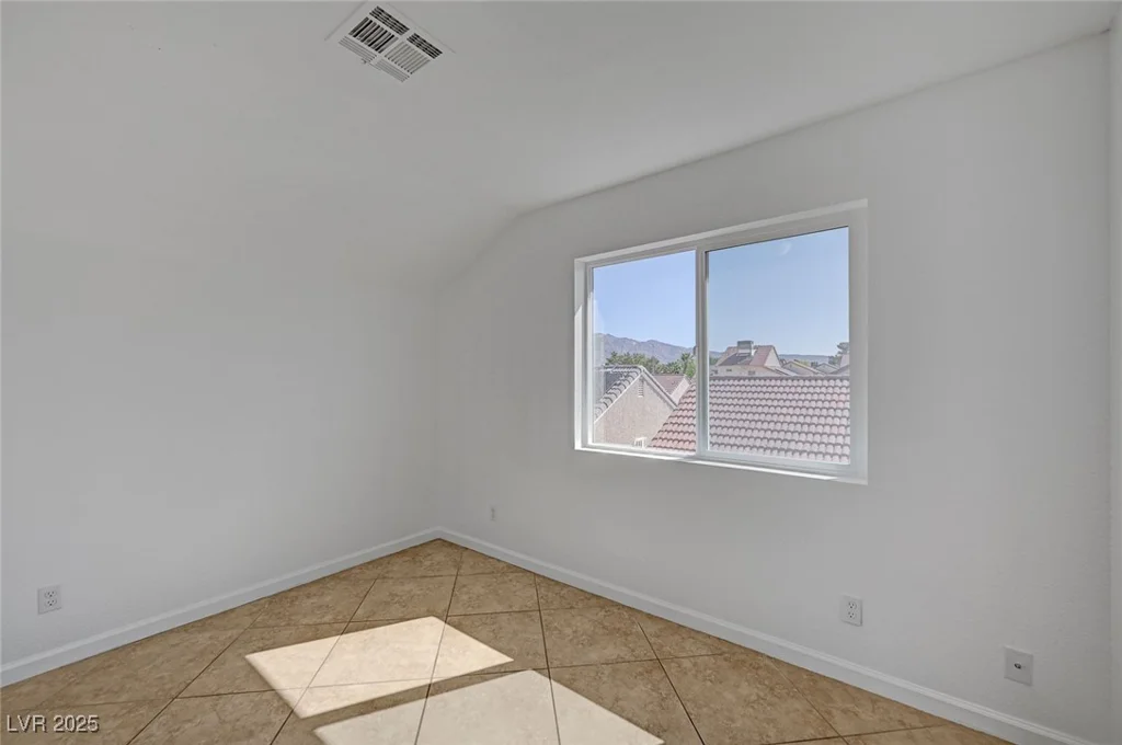 2722 Sesame, Las Vegas, NV 89142