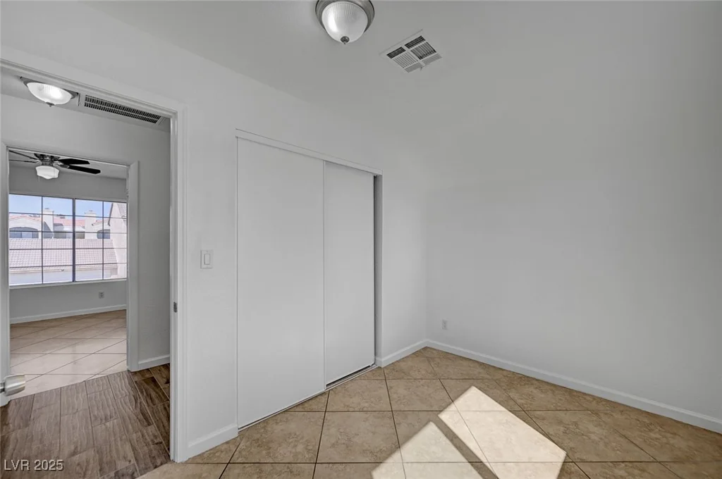 2722 Sesame, Las Vegas, NV 89142