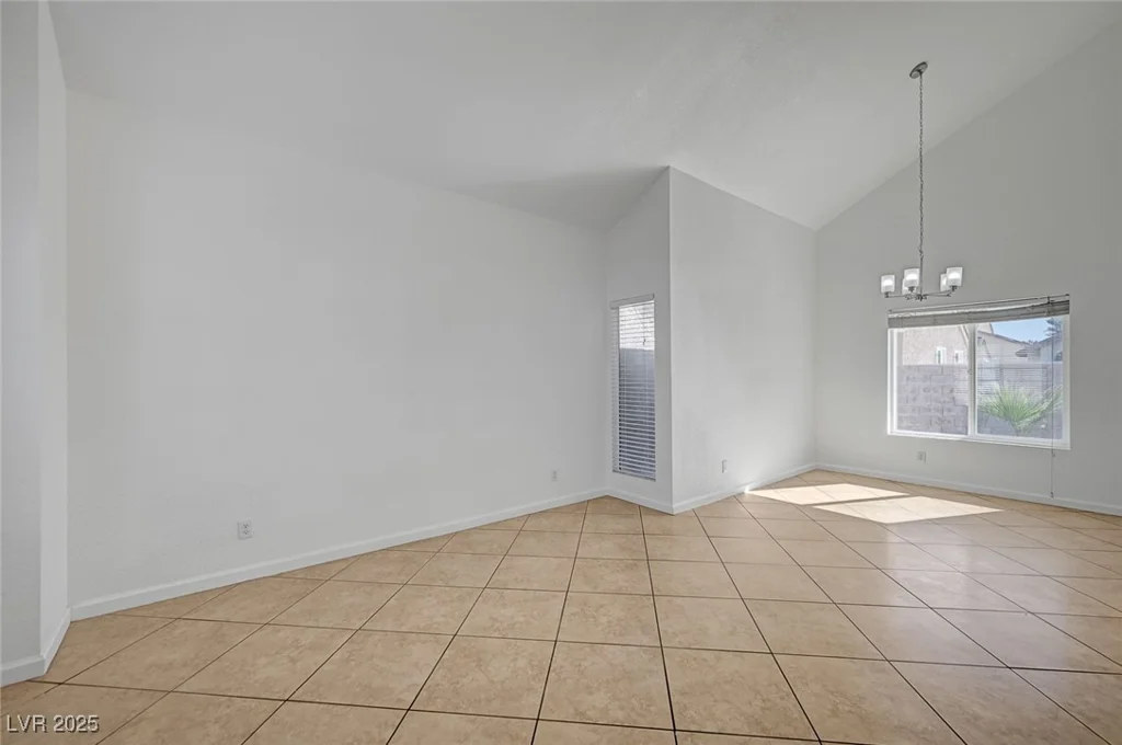 2722 Sesame, Las Vegas, NV 89142