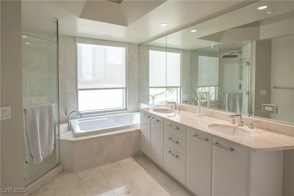 222 Karen, Las Vegas, NV 89109