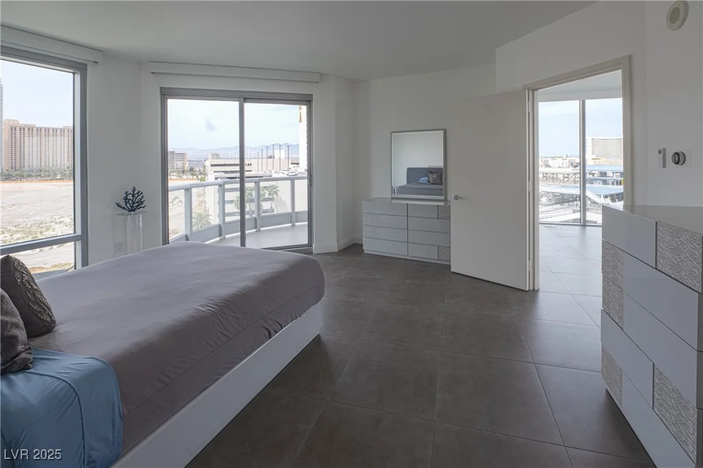 222 Karen, Las Vegas, NV 89109