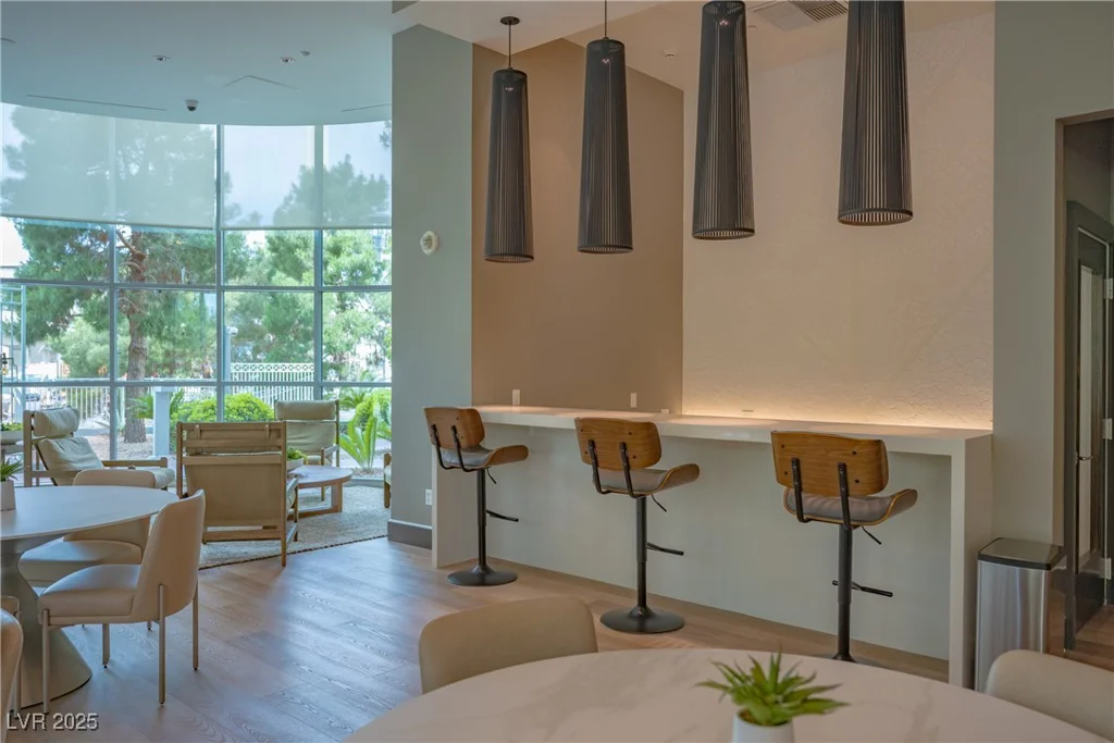 222 Karen, Las Vegas, NV 89109