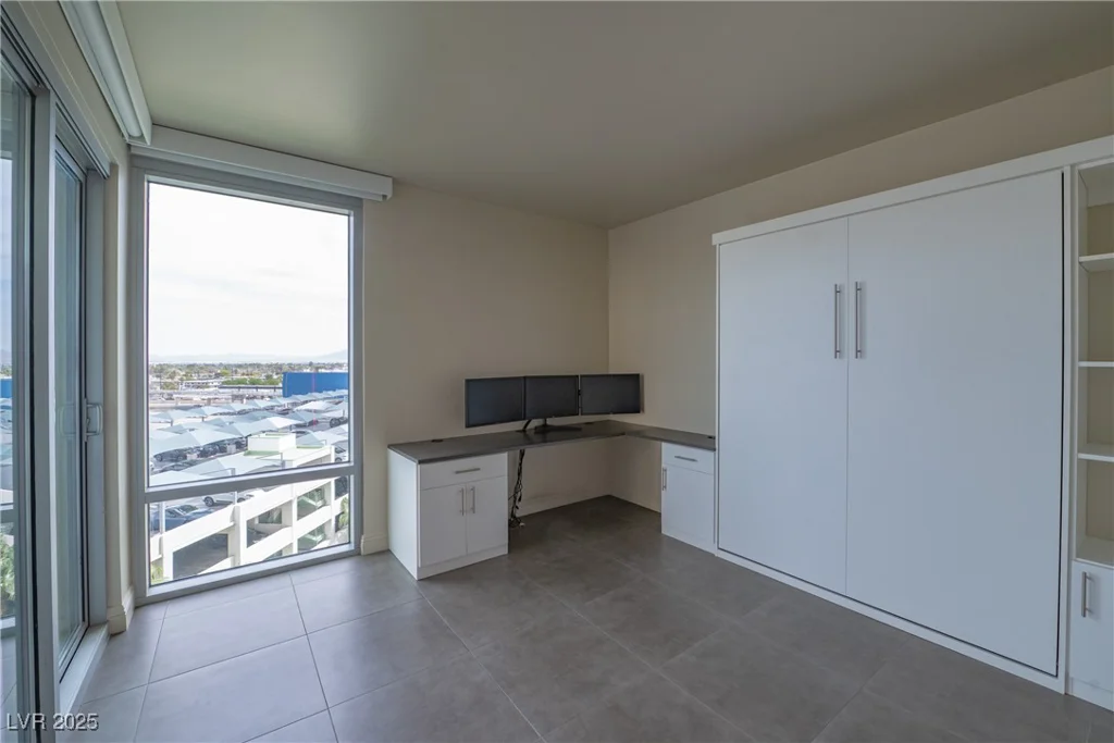 222 Karen, Las Vegas, NV 89109