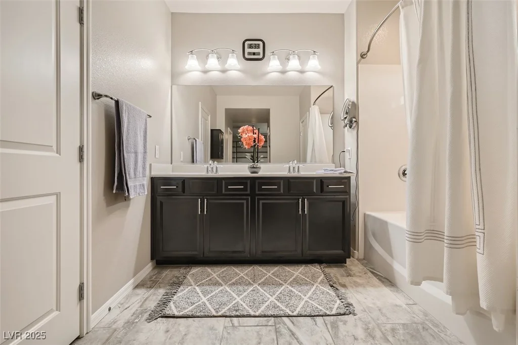 7788 Ebro Valley, Las Vegas, NV 89113
