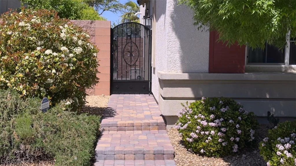 7788 Ebro Valley, Las Vegas, NV 89113