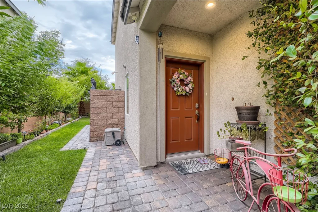 7788 Ebro Valley, Las Vegas, NV 89113