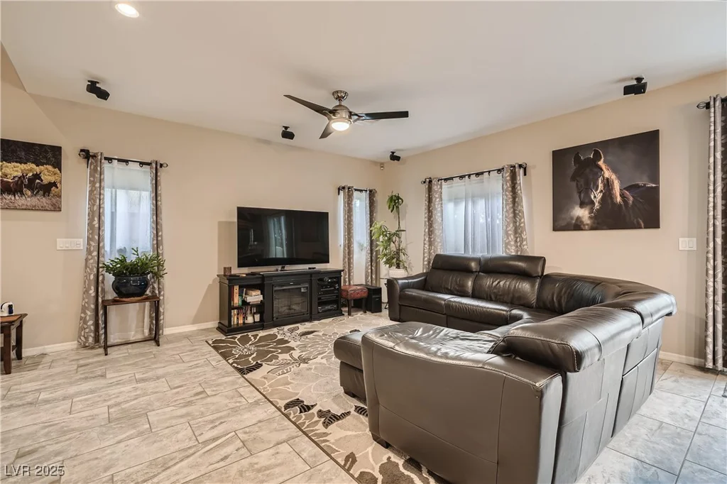 7788 Ebro Valley, Las Vegas, NV 89113
