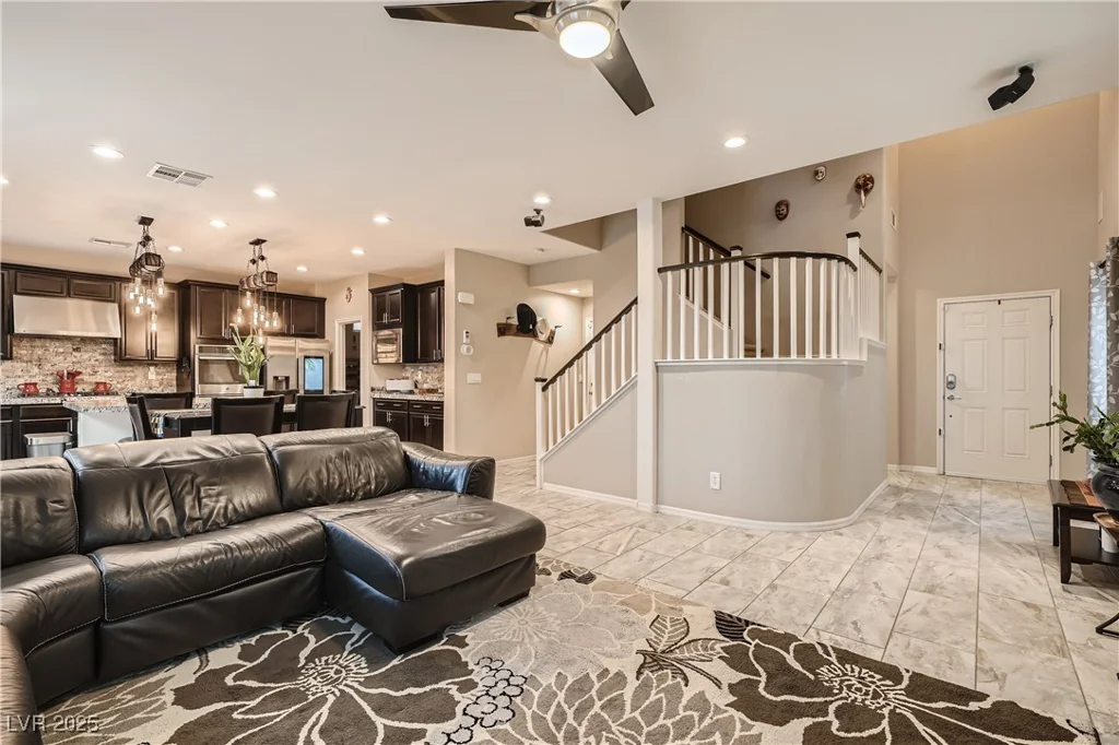 7788 Ebro Valley, Las Vegas, NV 89113