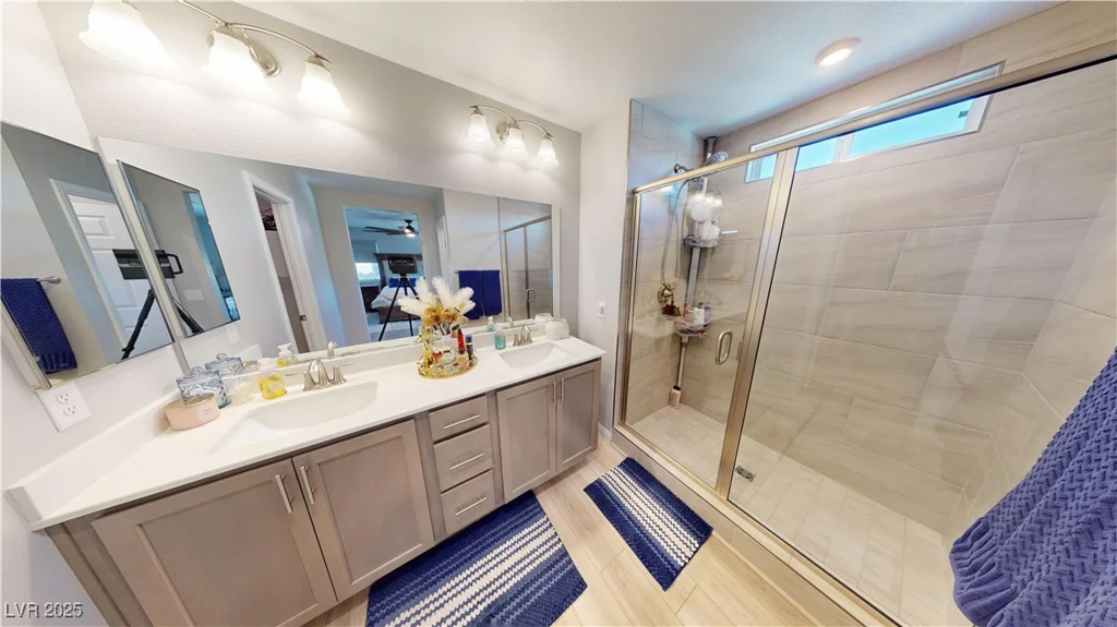 10626 Bowmore, Las Vegas, NV 89166