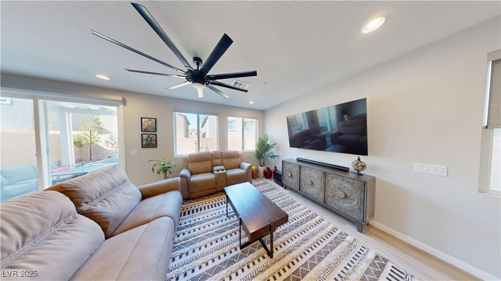 10626 Bowmore, Las Vegas, NV 89166