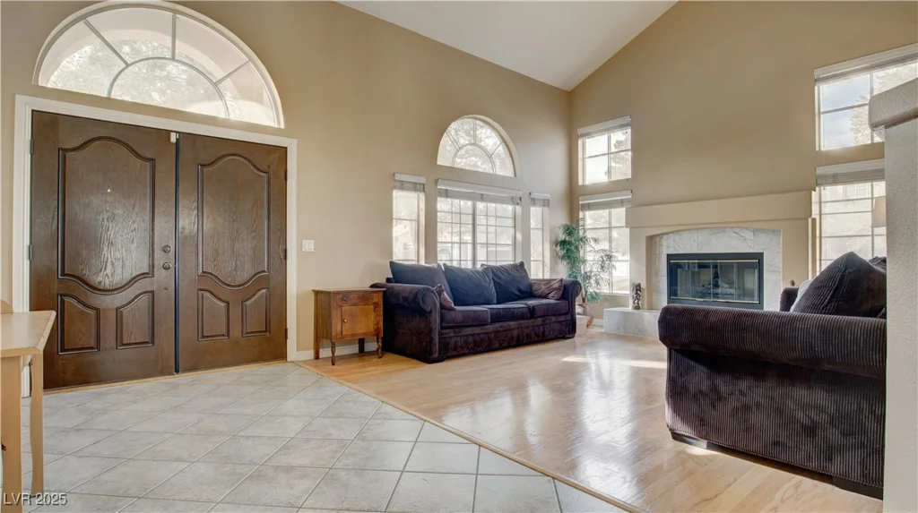 16 Old Lake, Henderson, NV 89074