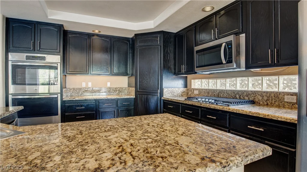 16 Old Lake, Henderson, NV 89074