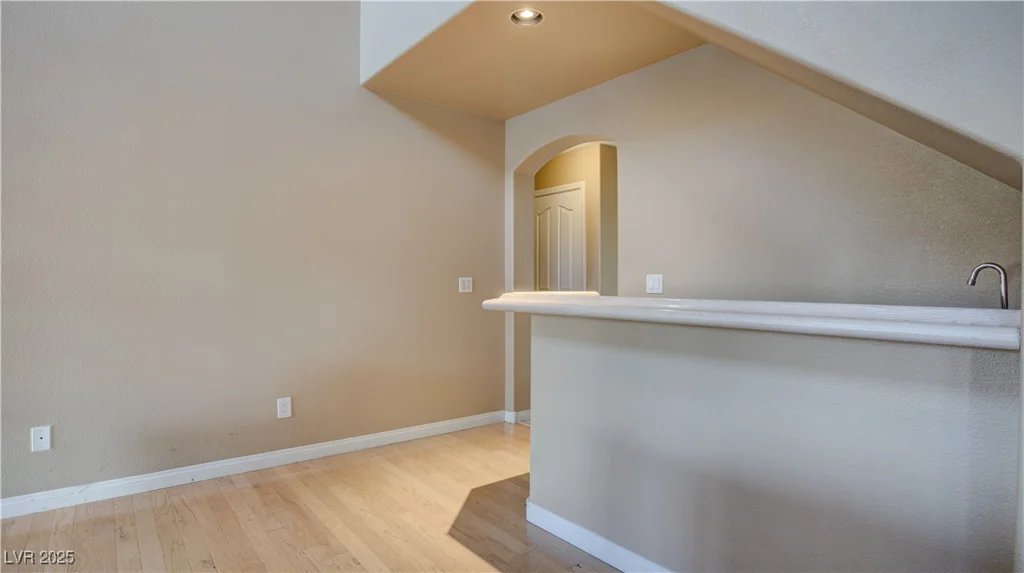 16 Old Lake, Henderson, NV 89074