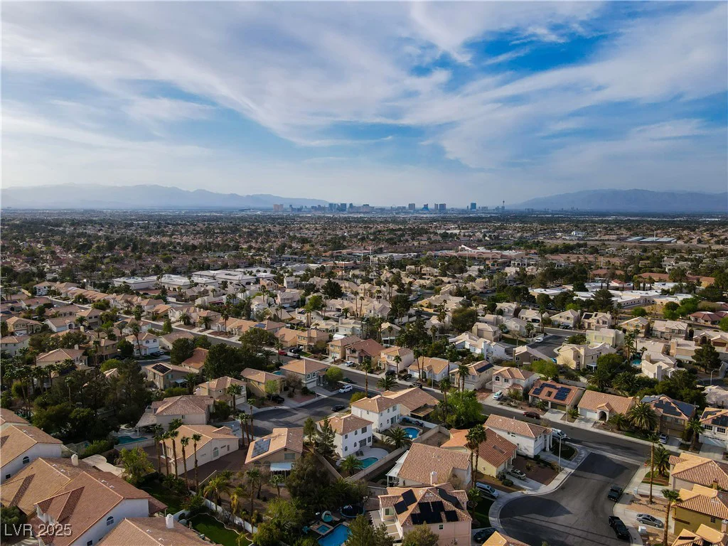 16 Old Lake, Henderson, NV 89074
