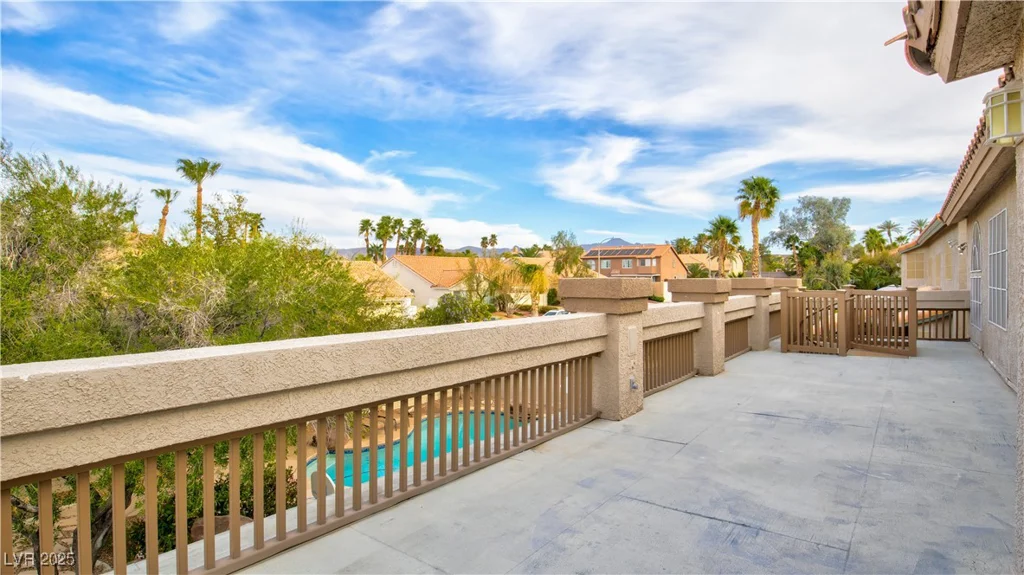 16 Old Lake, Henderson, NV 89074