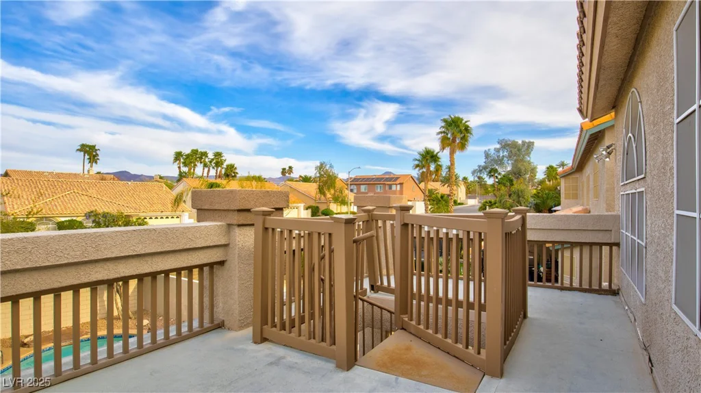 16 Old Lake, Henderson, NV 89074