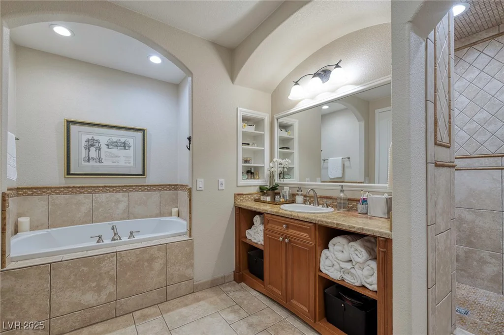 10 Via Visione, Henderson, NV 89011