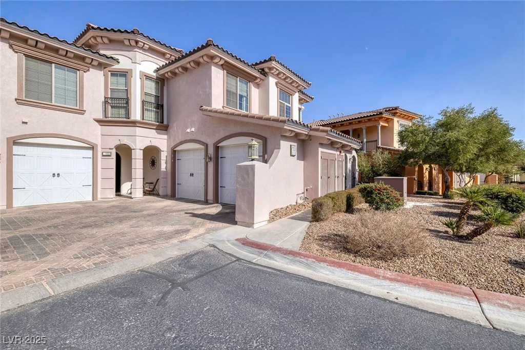 10 Via Visione, Henderson, NV 89011