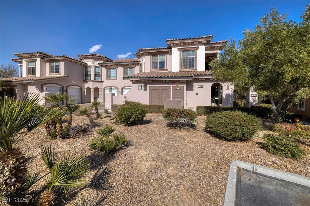 10 Via Visione, Henderson, NV 89011