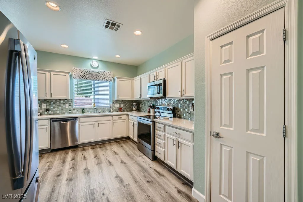 3037 Dowitcher, North Las Vegas, NV 89084