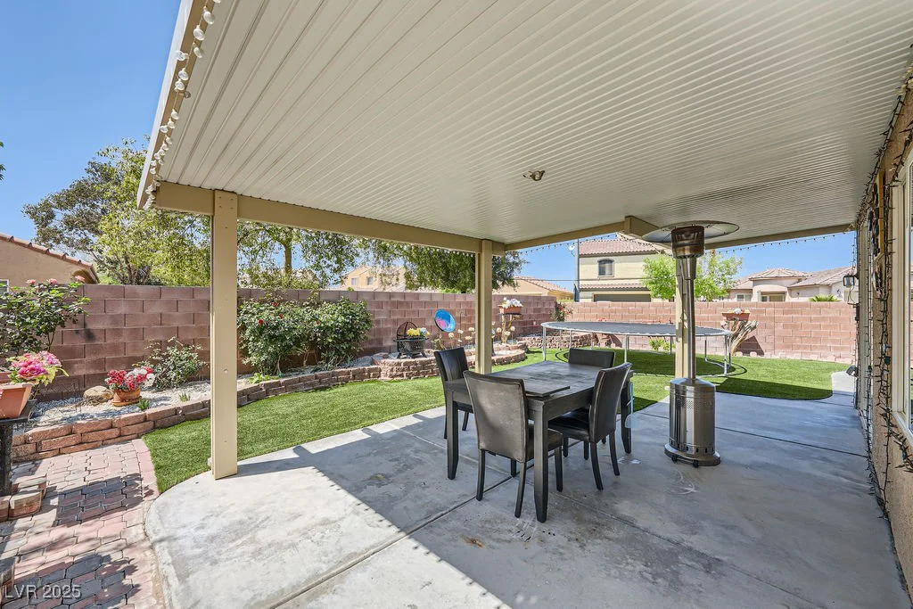 3037 Dowitcher, North Las Vegas, NV 89084