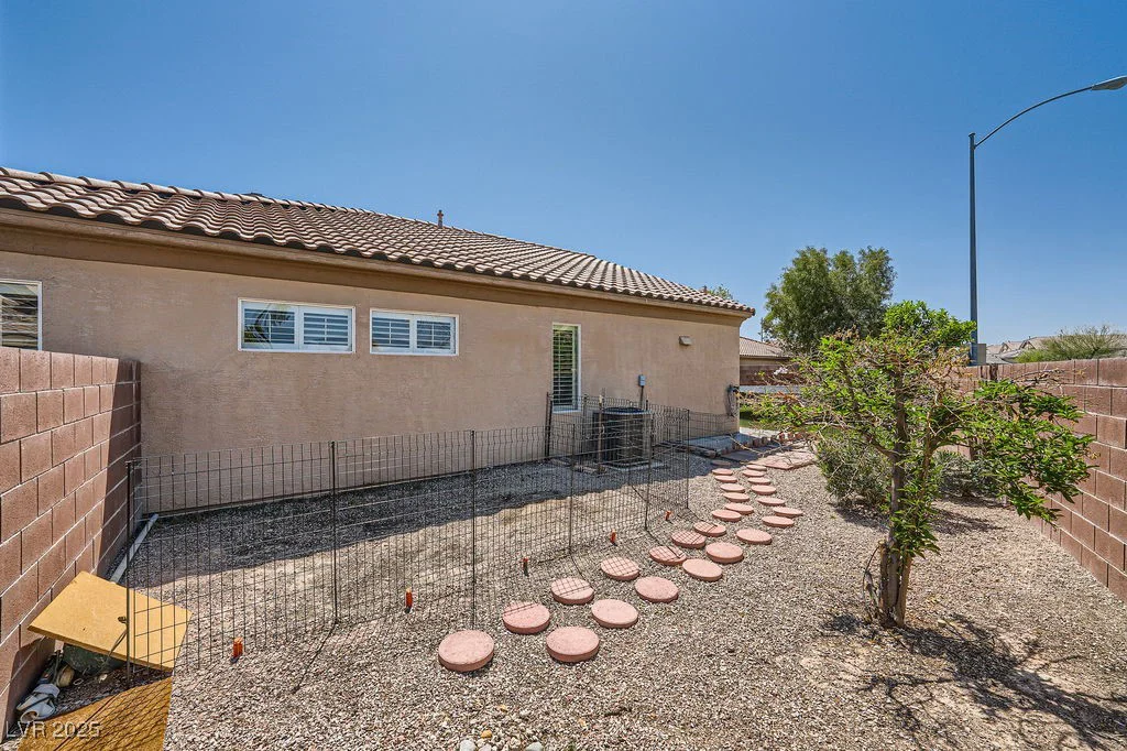 3037 Dowitcher, North Las Vegas, NV 89084