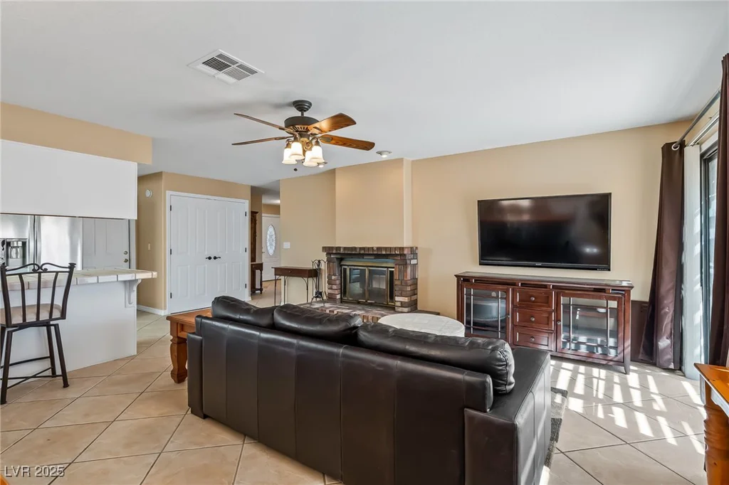 2063 Avalon, Laughlin, NV 89029