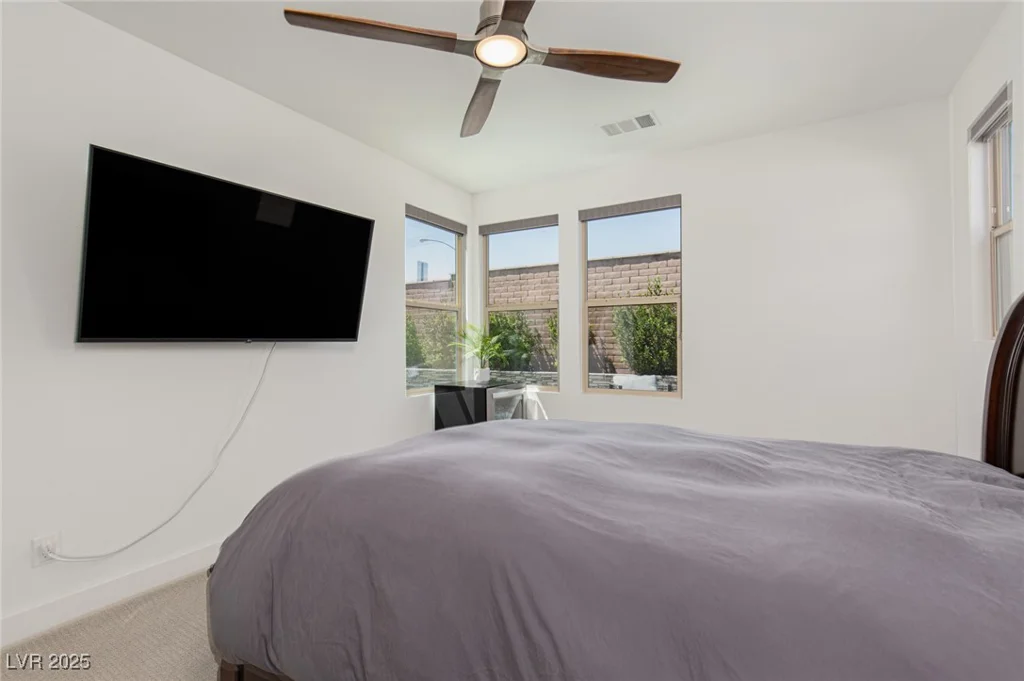 6821 Empire Cliff, North Las Vegas, NV 89084