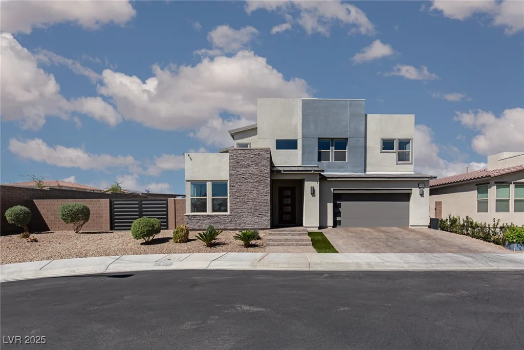 6821 Empire Cliff, North Las Vegas, NV 89084