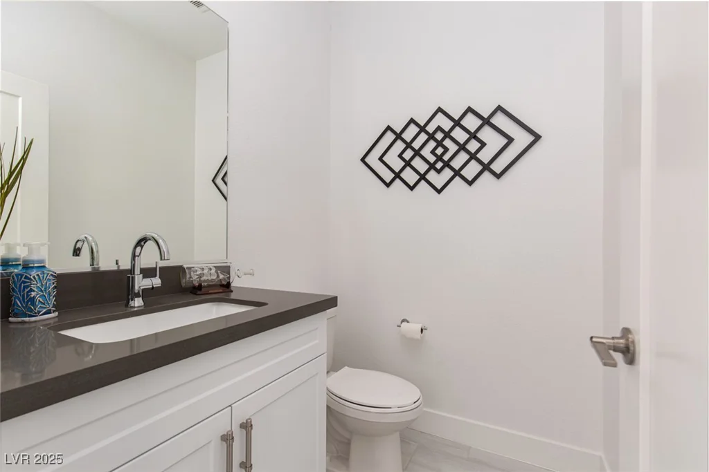 6821 Empire Cliff, North Las Vegas, NV 89084