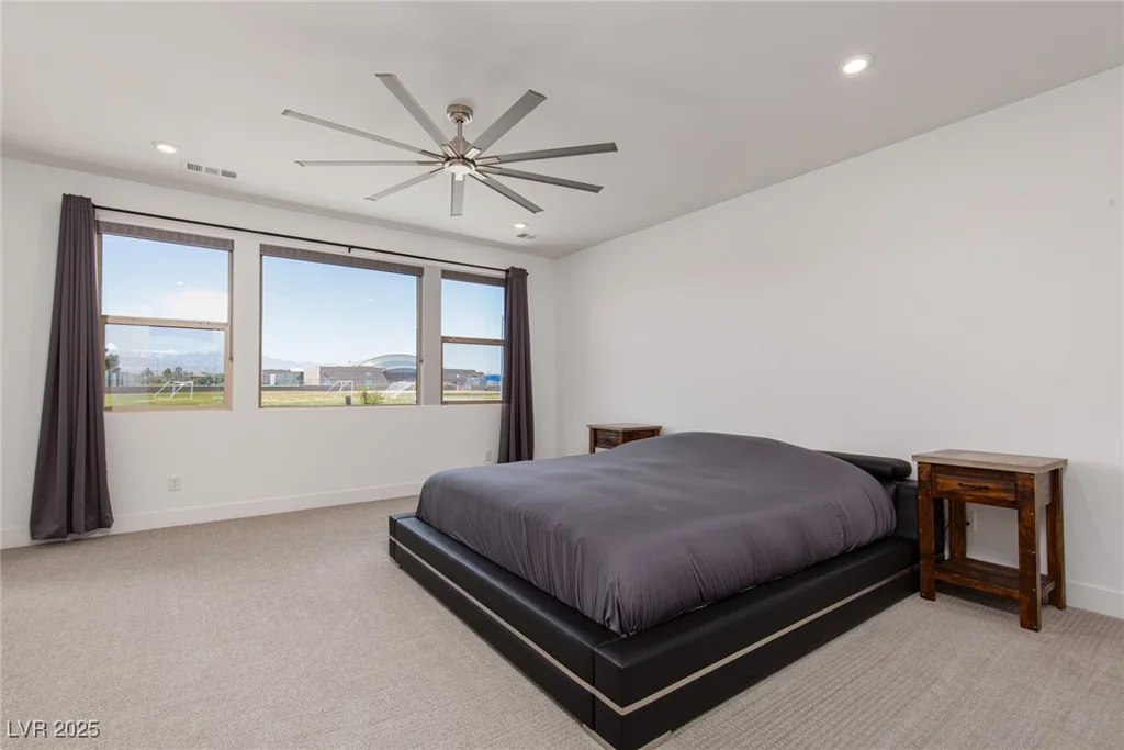 6821 Empire Cliff, North Las Vegas, NV 89084