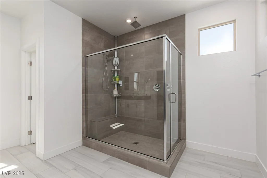 6821 Empire Cliff, North Las Vegas, NV 89084