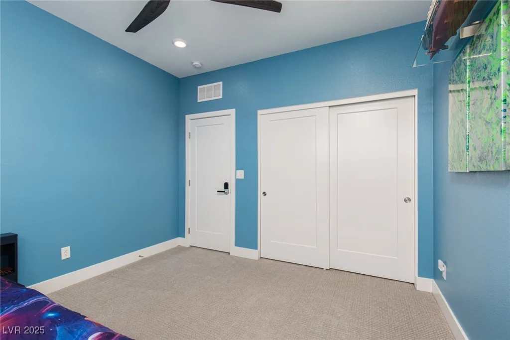 6821 Empire Cliff, North Las Vegas, NV 89084
