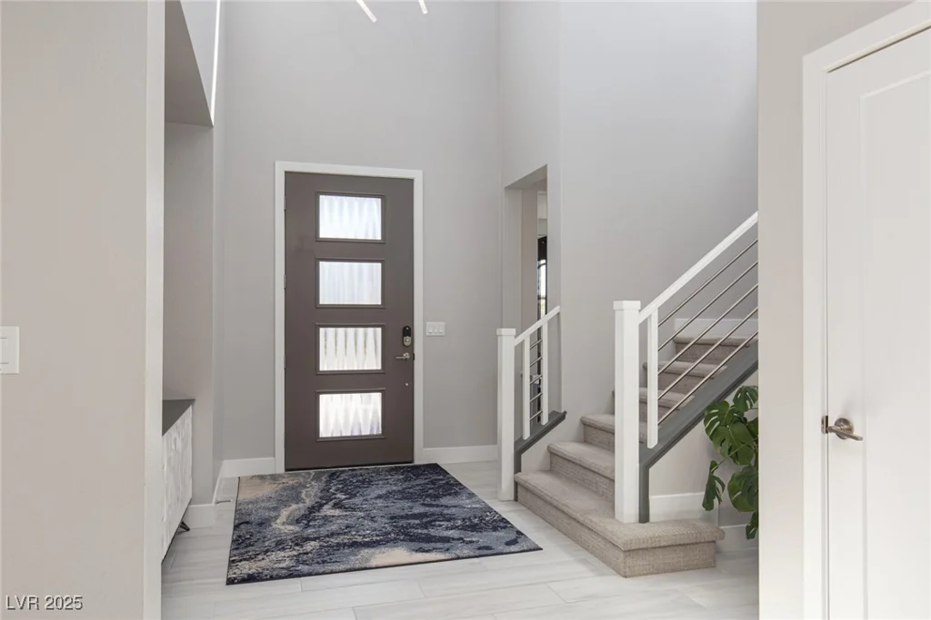 6821 Empire Cliff, North Las Vegas, NV 89084