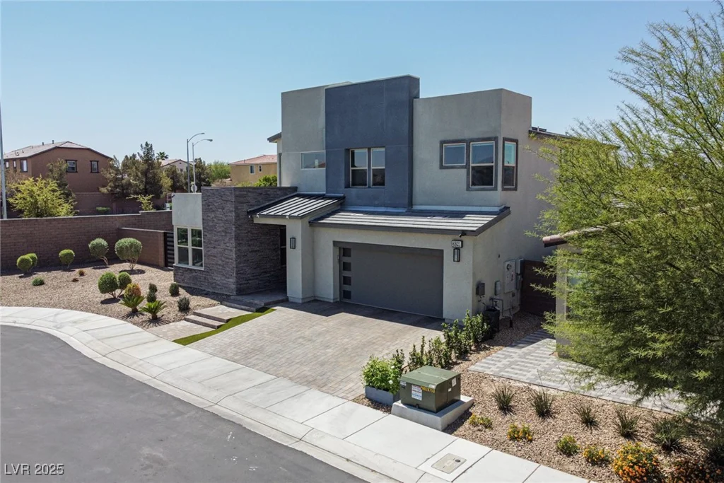 6821 Empire Cliff, North Las Vegas, NV 89084