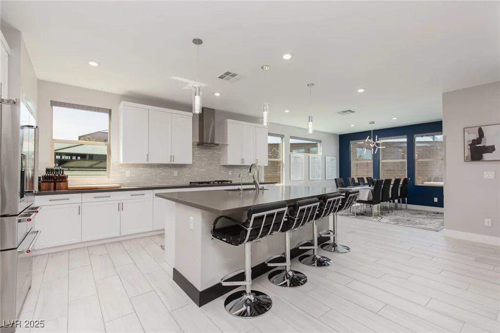 6821 Empire Cliff, North Las Vegas, NV 89084