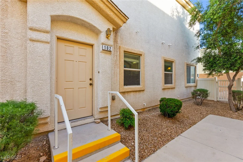 6575 Buster Brown, Las Vegas, NV 89122