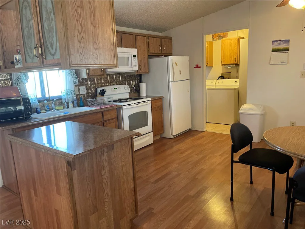 320 Ivy, Pahrump, NV 89048