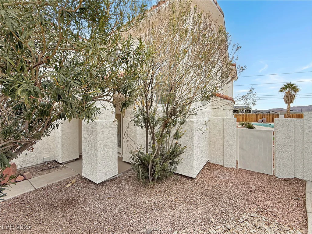 504 Landra, Henderson, NV 89015