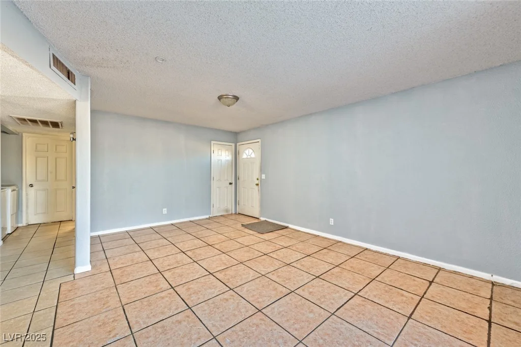 2708 Bello, North Las Vegas, NV 89030
