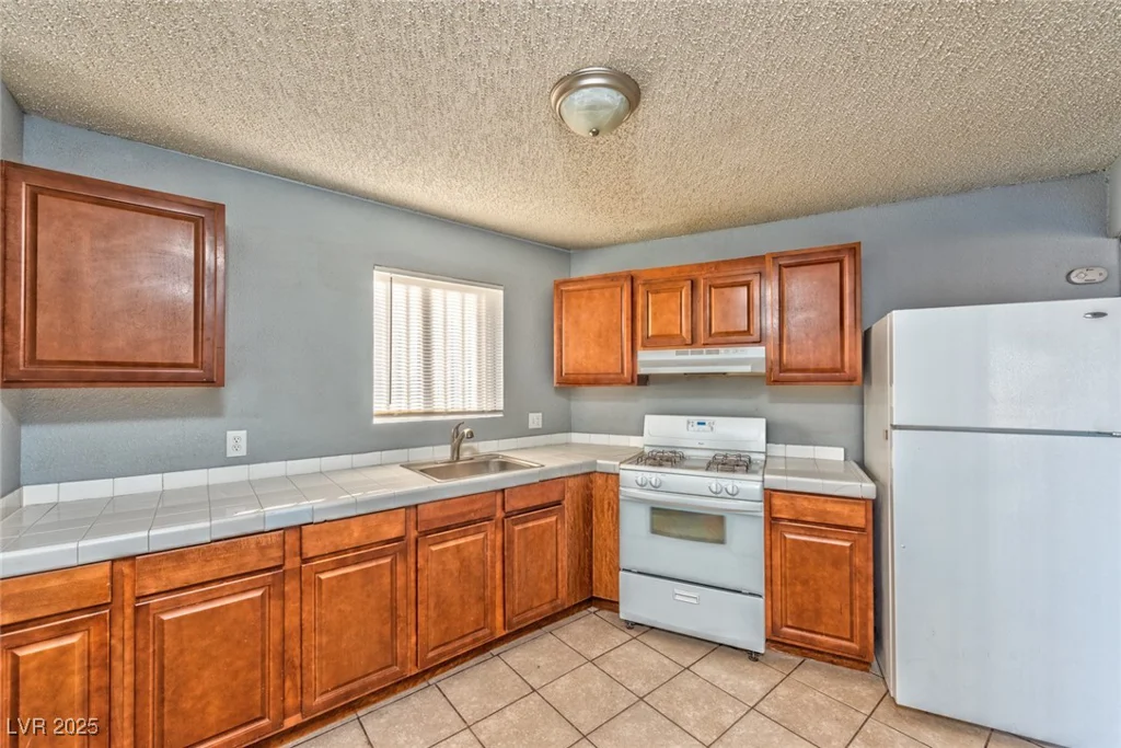 2708 Bello, North Las Vegas, NV 89030