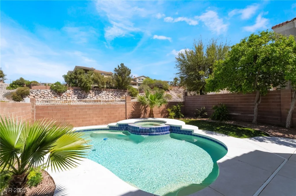 844 Binbrook, Henderson, NV 89052