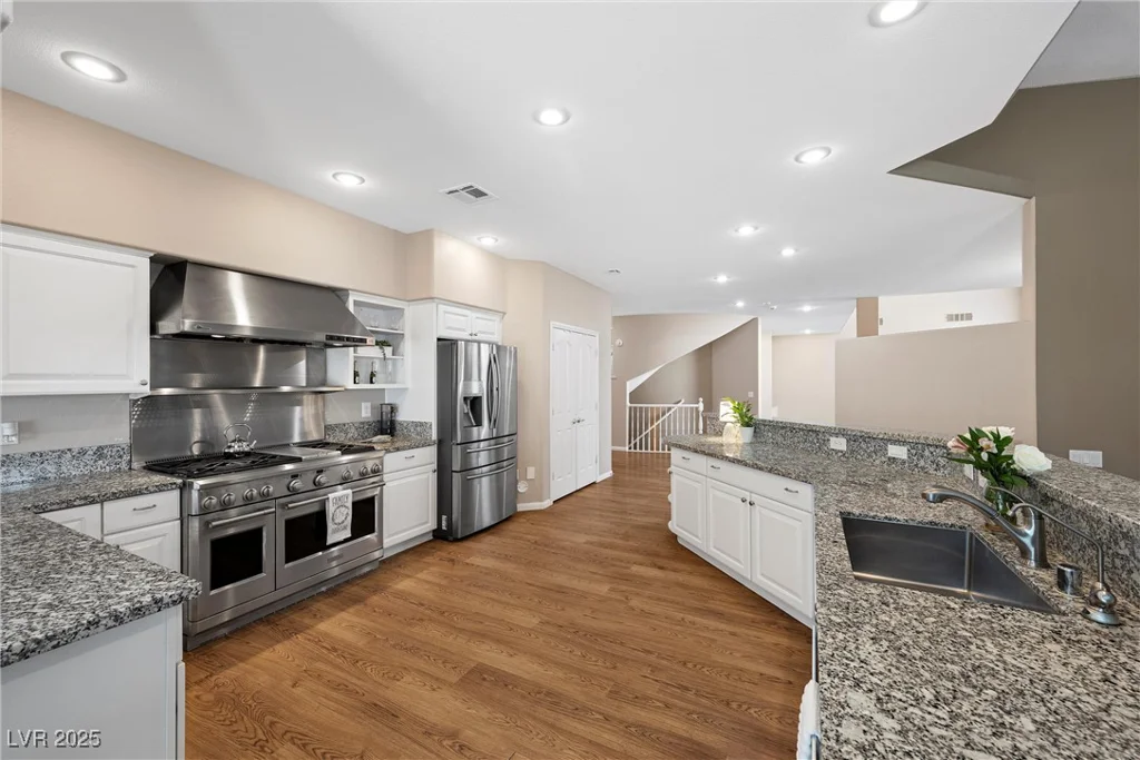 7460 Grassy Field, Las Vegas, NV 89131