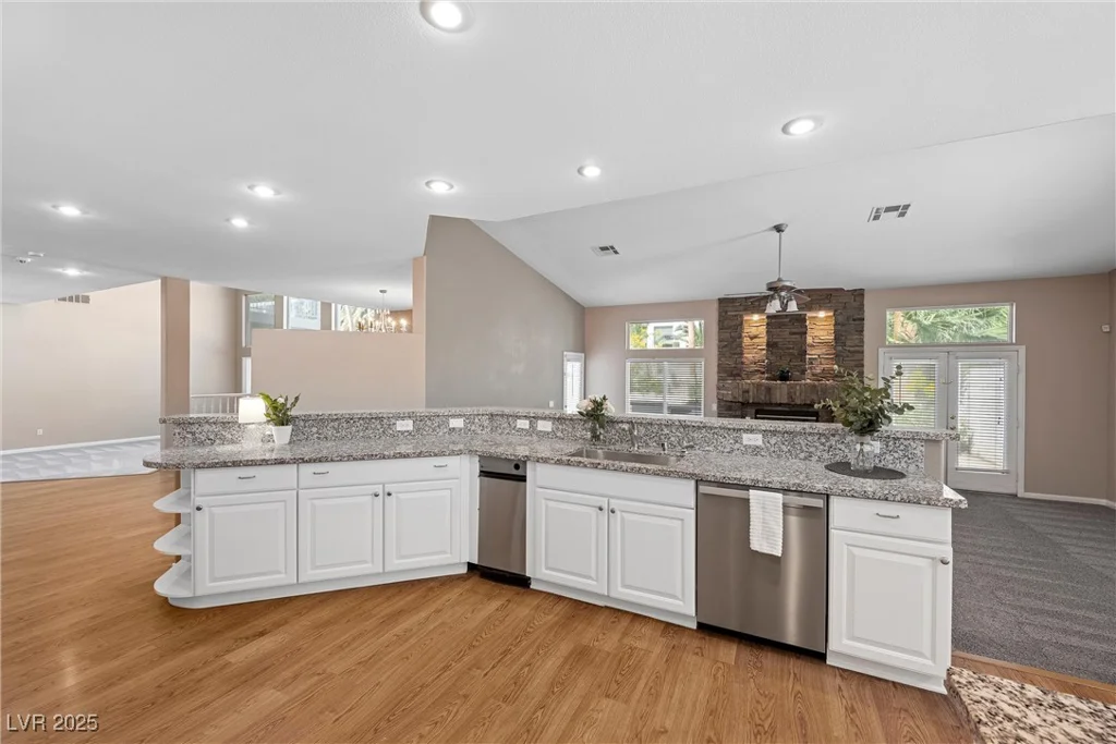 7460 Grassy Field, Las Vegas, NV 89131