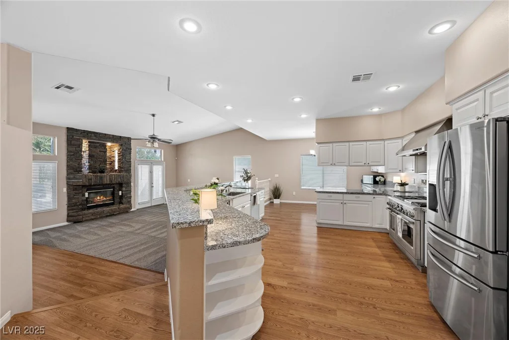 7460 Grassy Field, Las Vegas, NV 89131