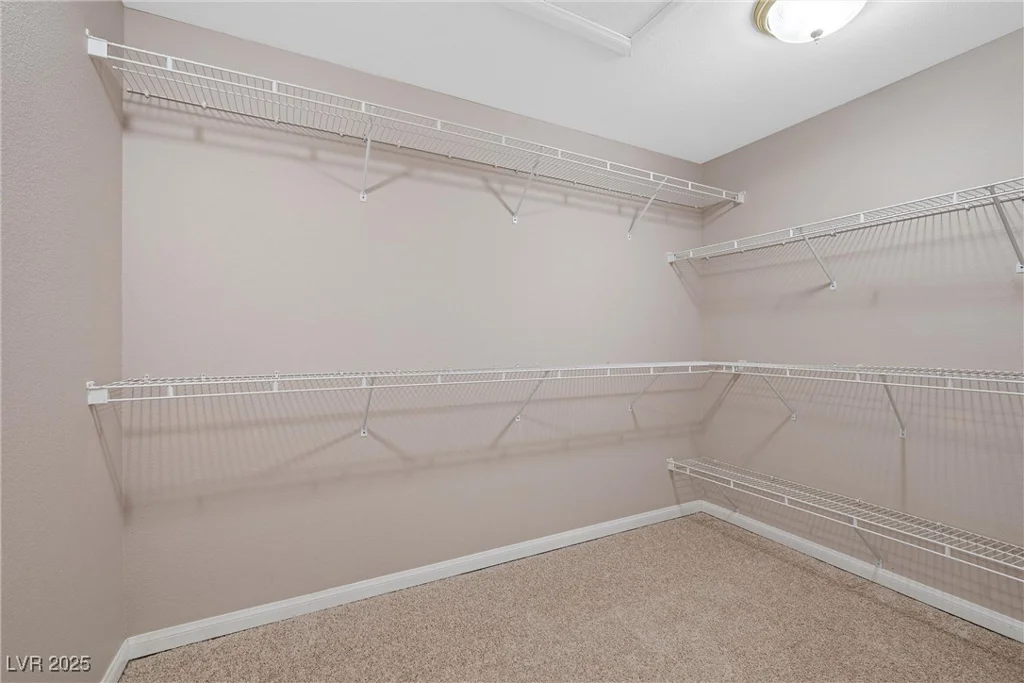 7460 Grassy Field, Las Vegas, NV 89131