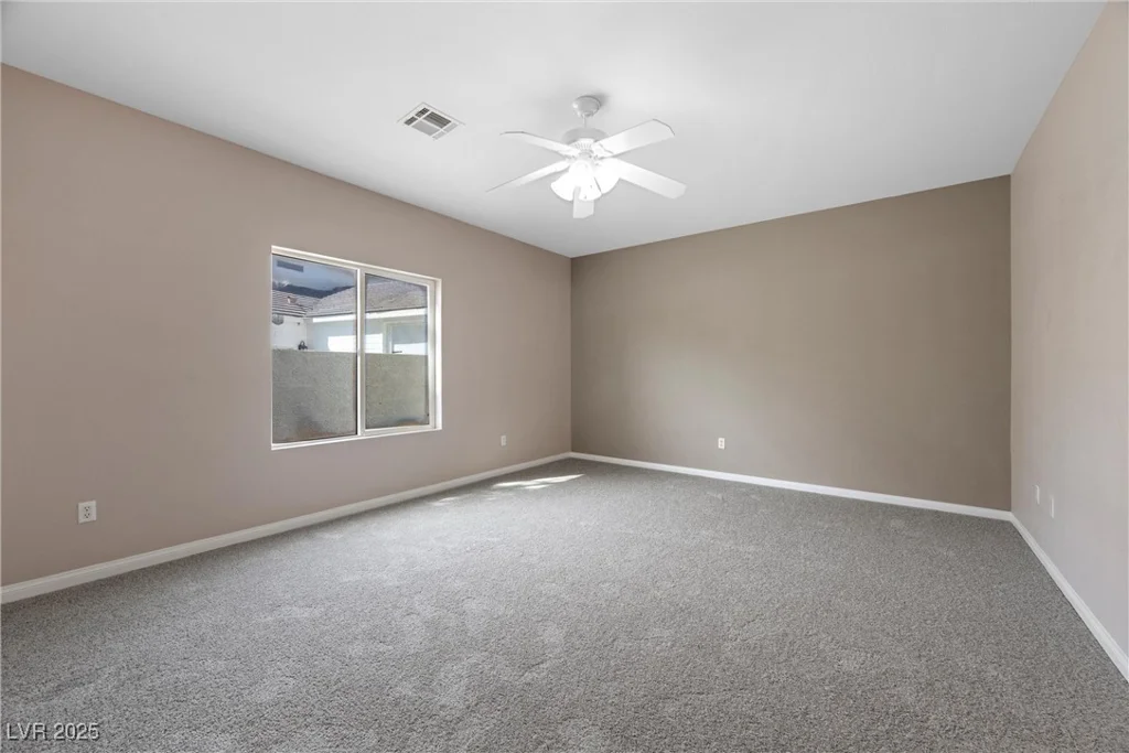 7460 Grassy Field, Las Vegas, NV 89131