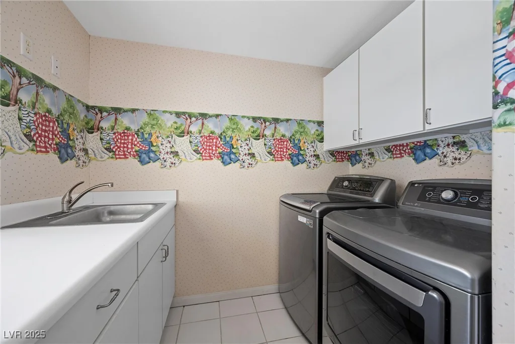 7460 Grassy Field, Las Vegas, NV 89131