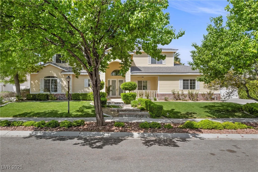 7460 Grassy Field, Las Vegas, NV 89131